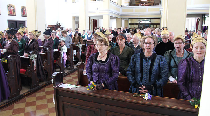 Goldhauben Bezirksmaiandacht 2019, Foto: Berndt Pachleitner