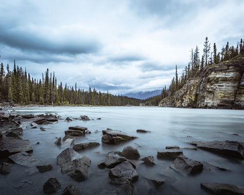  Canada Memos - Am Fuß der Athabasca Falls :: Copyright Martin Schmidt, Fotograf für Schwarz-Weiß Fine-Art Architektur- und Landschaftsfotografie aus Trier