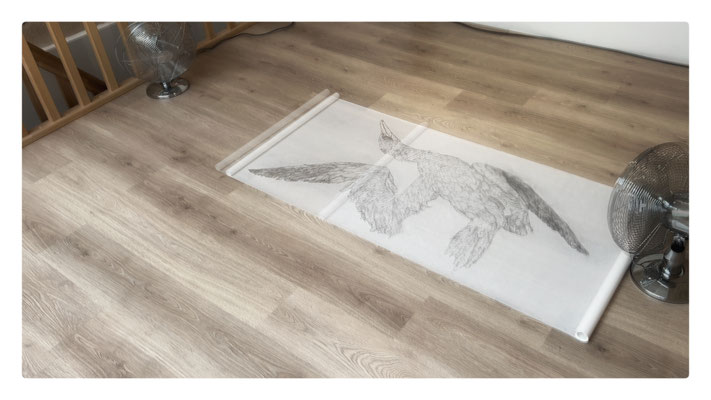 Grève / 2023 / Mine graphite sur papier Wenzhou, ventilateurs, alimentation électrique / Dimensions variables