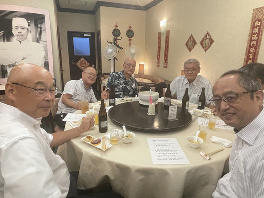 紹興酒がビール瓶の様になるとこの笑顔