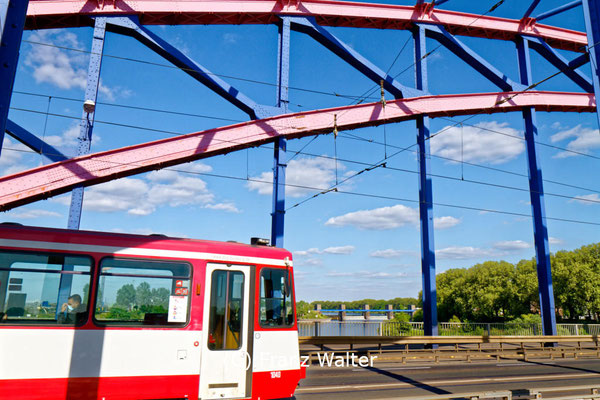 "Karl-Lehr-Brücke in Duisburg (7-65853)" - (C) Franz Walter