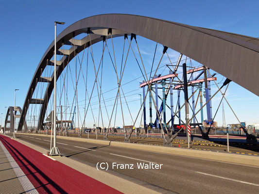 "Karl-Lehr-Brücke in Duisburg (16-007243)" - (C) Franz Walter
