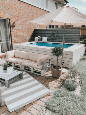 Poolumrandung DIY Pool garten bauen Baumarkt doityourself selbstistdiefrau Bauanleitung
