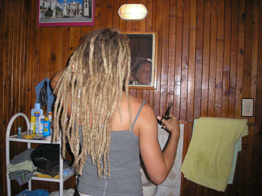 HOW TO REMOVE DREADS WITHOUT CUTTING THEM! - Divine Dreadlocks