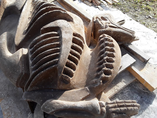 Talencératops -sculpture jeu béton - détail finition - C.Lacroix