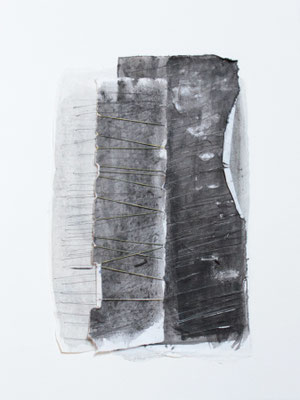 230508 - Acrylique, encre, fil de coton sur papiers Masa 86 g, Bambou 170 g et BFK Rives 300 g - 40 x 30 cm