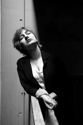 Balance zwischen Licht und Dunkelheit in der Portraitfotografie und bei Depression