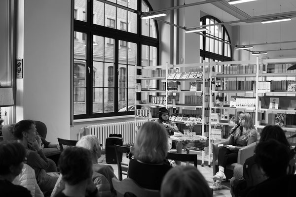 Malina Bura liest in der Stadtbibliothek Erfurt aus "Der Geschmack meiner Jugend"