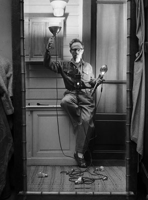 Autoportrait aux flashs, Paris, 1951
