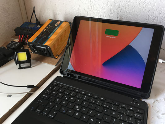 iPad als Verbraucher laden