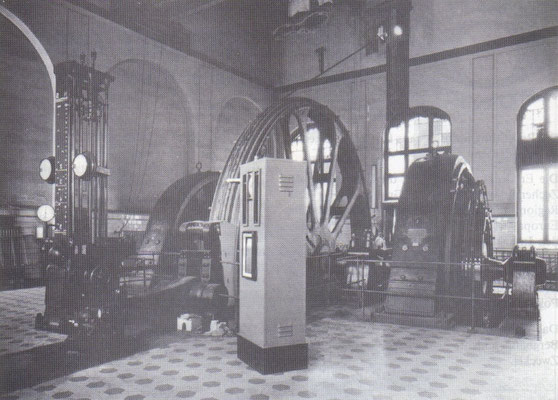 Innenansicht der Maschinenhalle<br> <font size=1>aus "Gladbeck Unsere Stadt"
