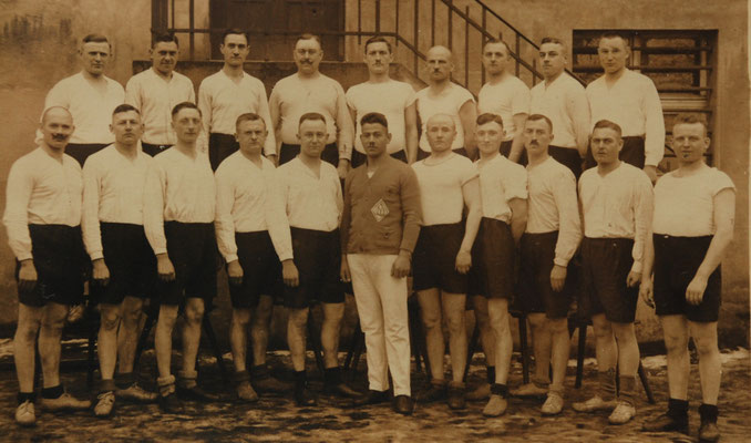 Sportgruppe der Polizei Zweckel (1920)<br> <font size=1>&copy; Hagen Fiebig