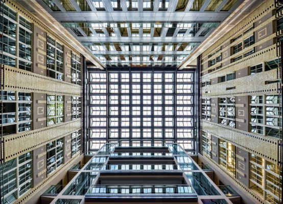 Berliner Wasserbetriebe - Blick nach oben