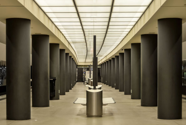 U-Bahnhaltestelle Bundestag