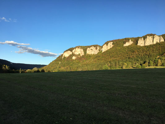 Vor Hausen im Tal