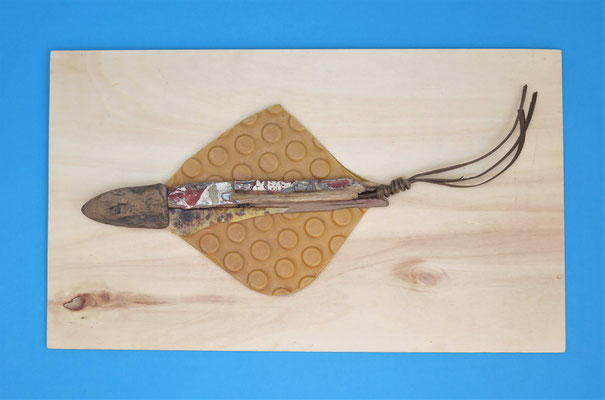Slingerstaartrog 49x29cm 175,-