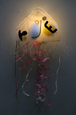 Love Miro 75x40x12cm 475,-