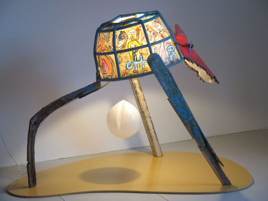 Cacaobeest (ene kant) 180x130x108cm 2500,-