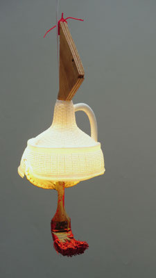 Lichtobject in rood en wit 23x60x23cm 350,-