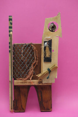 Lama 30x52x7cm 350,-