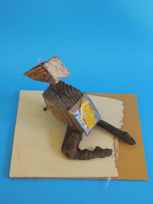 Kruipende vogel 38x33x20cm 250,-