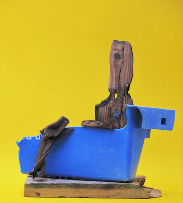 Blauwe boot 50x48x18cm 295,-