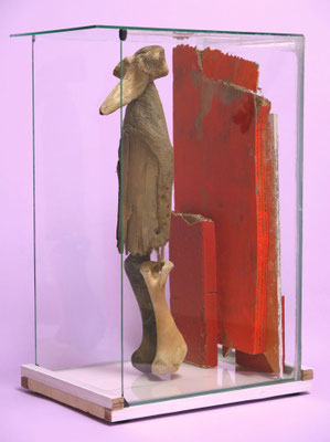 Figuur met drie botjes 42x28x20cm 395,-