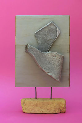 Compositie van hout steen en kunststof 32x18x10cm 275,-