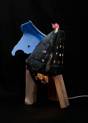 Zwarte Ibis ontmoet blauw olifantje (staand) 70x50x40cm) 395,-