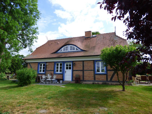 durch die Küche in der Garten