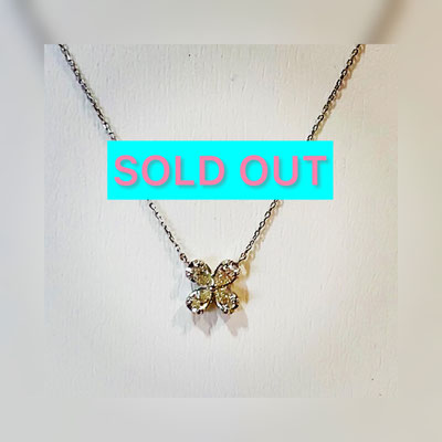 Ptダイヤペンダント　D：0.32ct　ペアシェイプカット　両吊りタイプ（40cm）　￥59,000（税込）