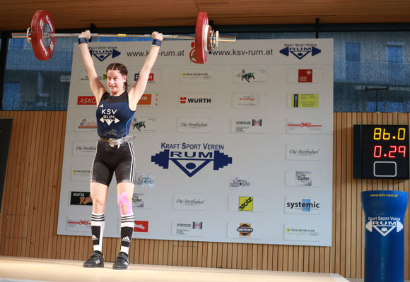 Anna Lamparter mit neuem Tiroler Rekord - 86 kg Stoßen