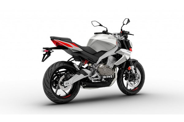 Aprilia Tuono 457 in Puma Grey, Ansicht hinten rechts