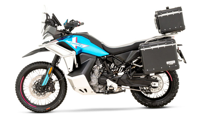 CFMOTO 800MT-X - Zephyre Blue - m. Zubehör - linke Ansicht