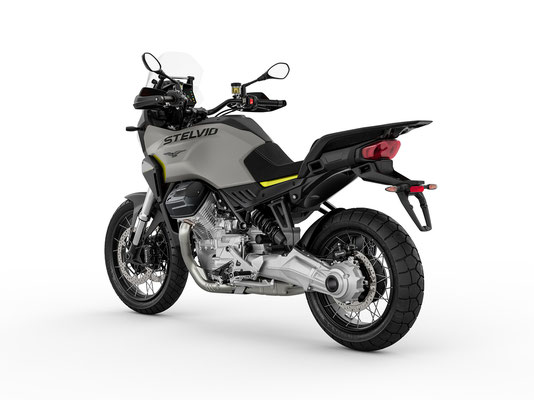 Moto Guzzi Stelvio in Grigio Climbing, Ansicht von hinten linke Seite