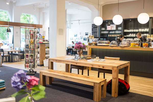 Buchhandlung im Literaturhaus Herne Ruhr                                    I                               Zusammenarbeit: Hörstke