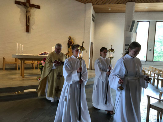 Gemeinsam mit Johanna haben wir Midsommar ministriert. (Foto: privat)