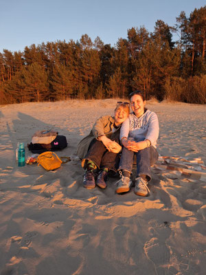 Luzia und ich Picknicken in Jurmala.