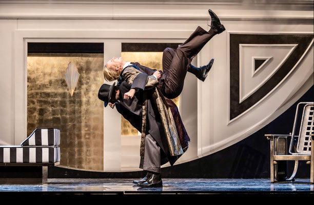 DIE FLEDERMAUS I GABRIEL VON EISENSTEIN (Jochen Quast)