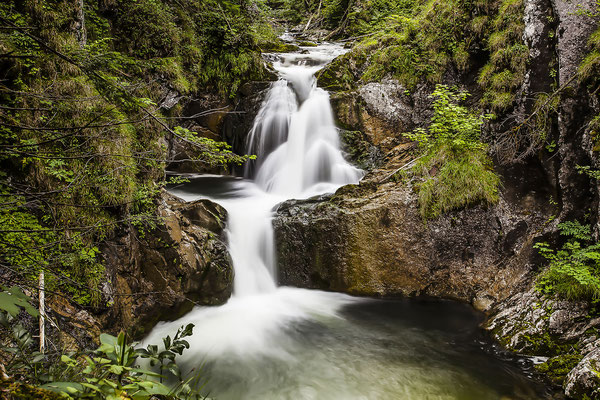 Rottach-Wasserfall, in der Nähe des Tegernsees in Oberbayern, Deutschland, Europa