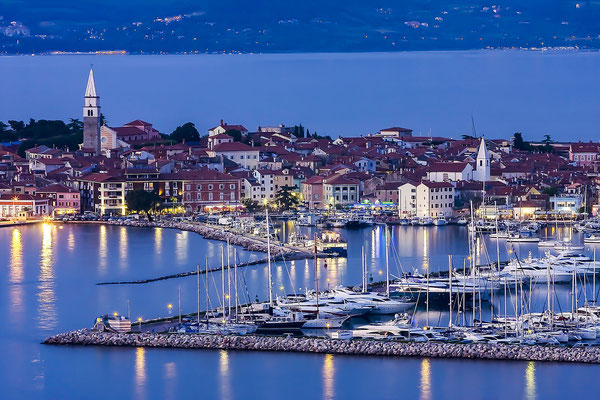 Bucht und Yachthafen von Izola, Adria Slowenien, Europa