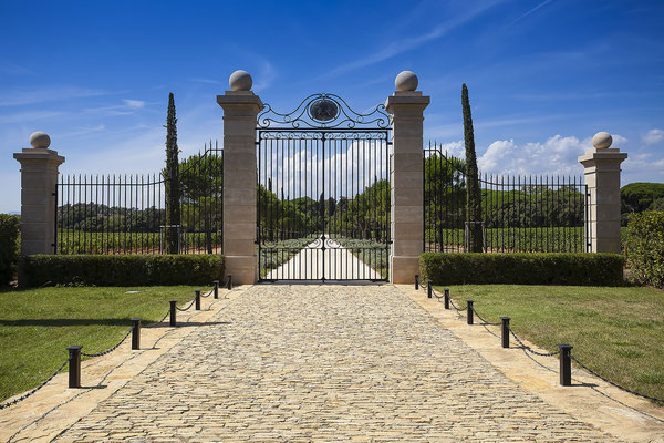 Das Weinchateau Léoube Alpes-Maritimes, Cote d'Azur, Südfrankreich, Frankreich, Europa