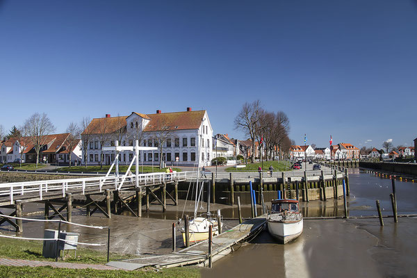 Der alte historische Hafen von Tönning, Schleswig-Holstein, Deutschland, Europa