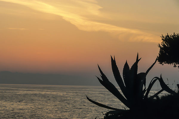 Sonnenuntergang am Mittelmeer, Cres, Kroatien,Europa  (Motiv wurde mit Diafilm aufgenommen)