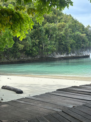 katembe-raja-ampat