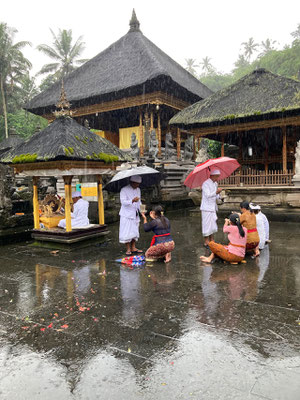 pura-tirta-empul