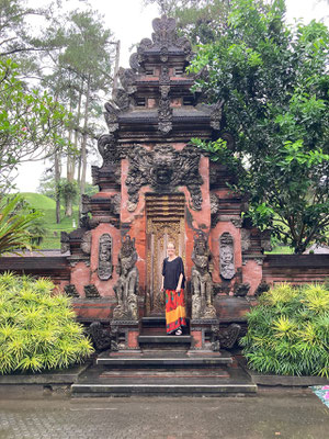 pura-tirta-empul