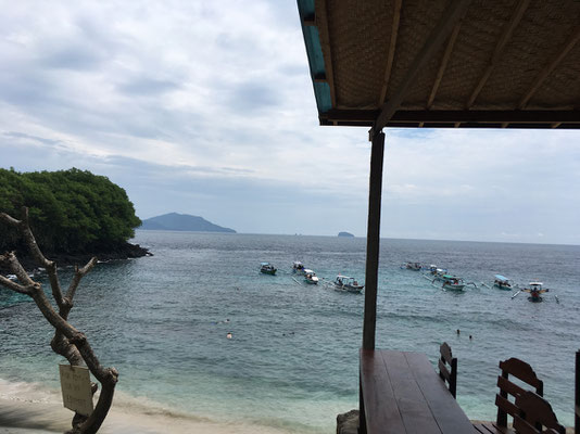 blue-lagoon-beach-aussicht-warungs