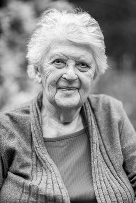 Maria Dorothea Simon, 103 | Sozialwissenschafterin | Wien | England | Wien