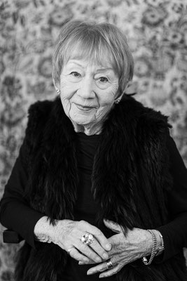 Ingrid MacDonald, 88 | Sängerin und Schauspielerin  | Wien | Florida